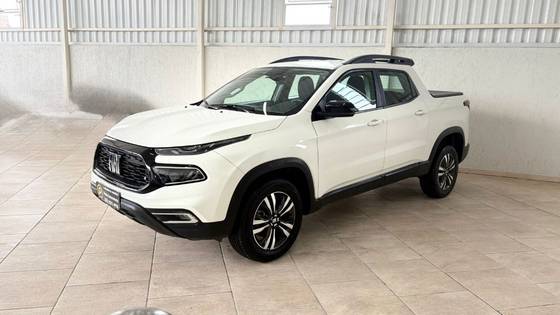 FIAT TORO 1.3 TURBO 270 FLEX FREEDOM AT6 FIAT TORO 1.3 TURBO 270 FLEX FREEDOM AT6